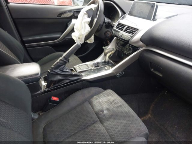 2018 MITSUBISHI ECLIPSE CROSS JA4AT4AA5JZ044559 Photo 4