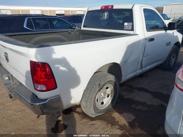 2017 RAM 1500 3C6JR6AG7HG548584 Photo 3