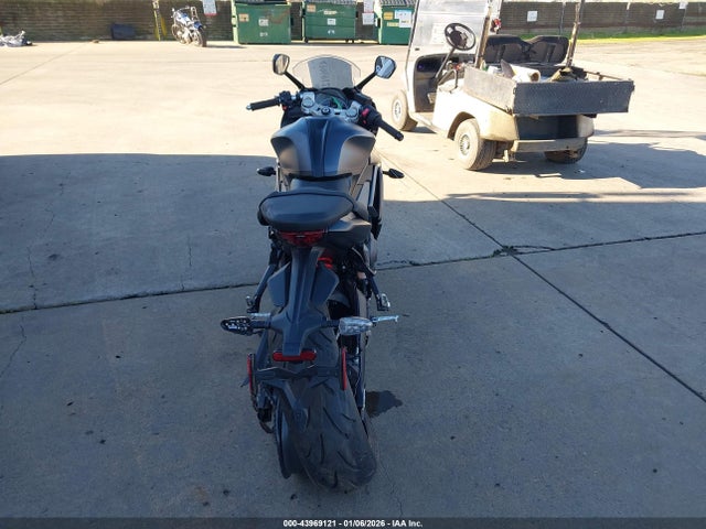 Triumph Motorcycle Daytona 660 2025 SMTL23UF3STBX9647 Image 6