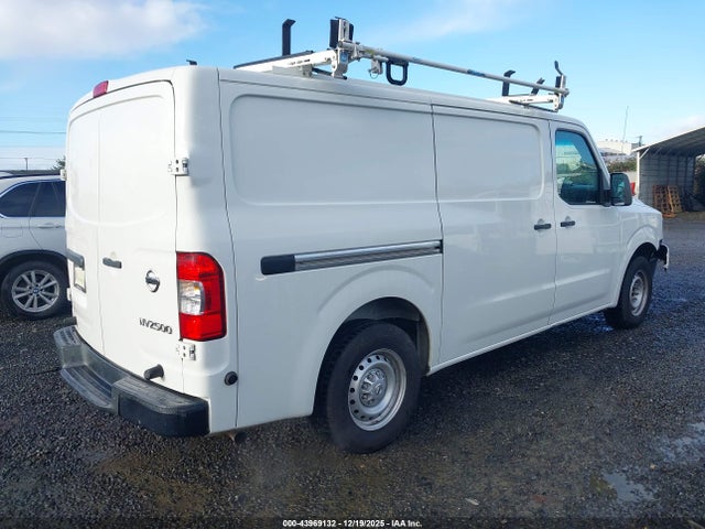 1N6BF0KY8HN808909 Nissan Nv Cargo Nv2500 Hd S V6