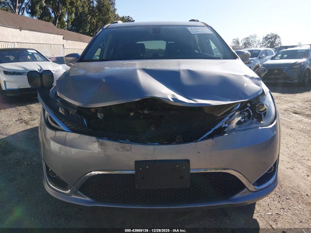 2C4RC1BGXHR526393 Chrysler Pacifica Touring-l