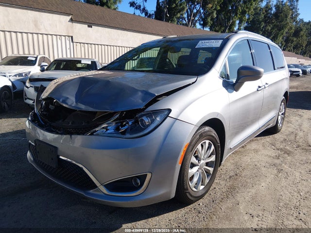 2C4RC1BGXHR526393 Chrysler Pacifica Touring-l