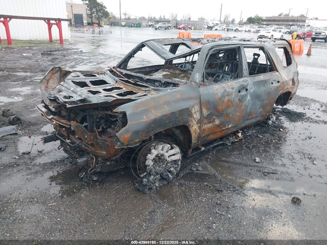JTEBU5JR8G5363744 Toyota 4runner Limited