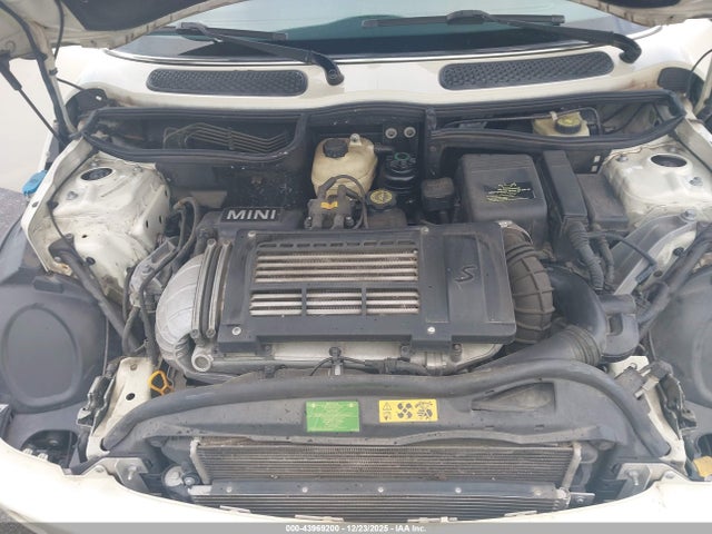 2006 MINI COOPER S WMWRH33596TK57106 Photo 9