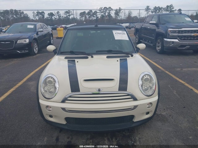 2006 MINI COOPER S WMWRH33596TK57106 Photo 5