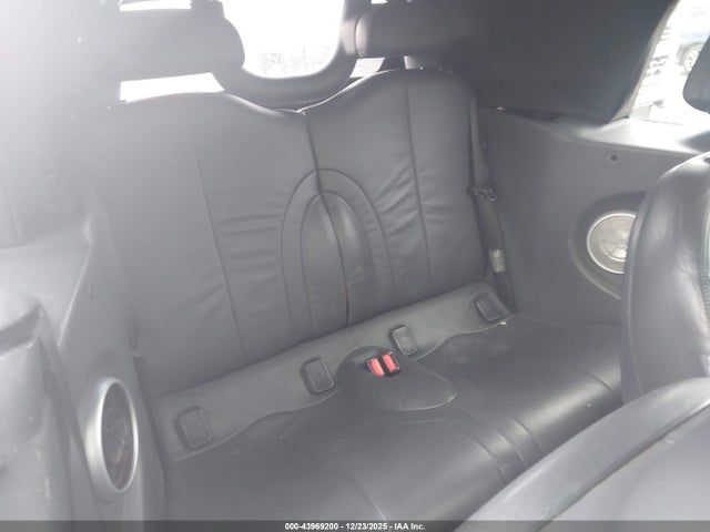 2006 MINI COOPER S WMWRH33596TK57106 Photo 7