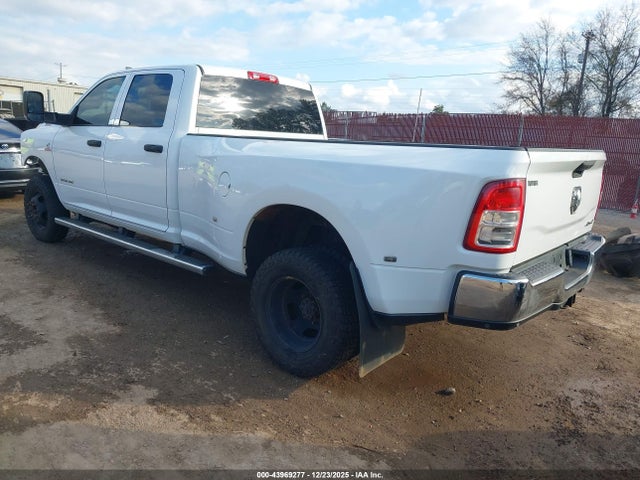 3C63RRGL5KG517193 RAM 3500 Tradesman 4x4 8&#039; Box
