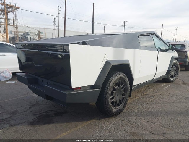 43969286 :رقم المزاد ، 7G2CEHEE2RA038873 vin ، 2024 Tesla Cybertruck Cyberbeast مزاد بيع