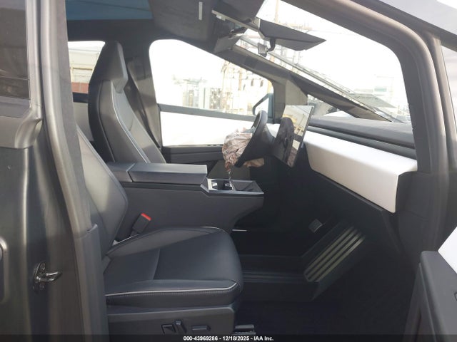 43969286 :رقم المزاد ، 7G2CEHEE2RA038873 vin ، 2024 Tesla Cybertruck Cyberbeast مزاد بيع