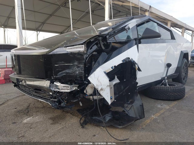 43969286 :رقم المزاد ، 7G2CEHEE2RA038873 vin ، 2024 Tesla Cybertruck Cyberbeast مزاد بيع