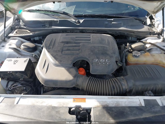 43969295 :رقم المزاد ، 2C3CDZAG1GH329625 vin ، 2016 Dodge Challenger Sxt Plus مزاد بيع