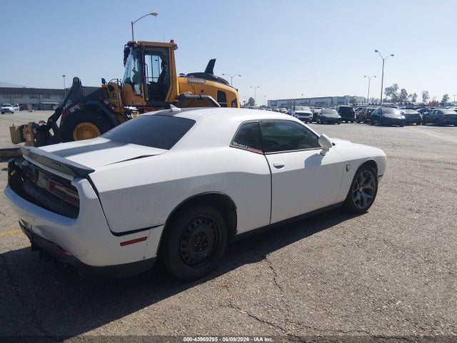 43969295 :رقم المزاد ، 2C3CDZAG1GH329625 vin ، 2016 Dodge Challenger Sxt Plus مزاد بيع