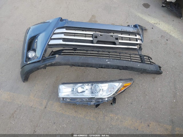 5TDJZRFH9KS998774 Toyota Highlander Xle