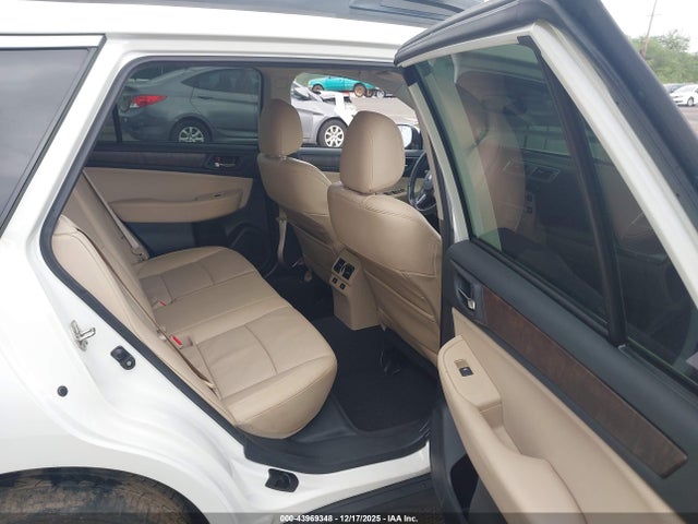 Subaru Outback 2.5i Limited 2015 4S4BSBNC3F3312947 Image 8