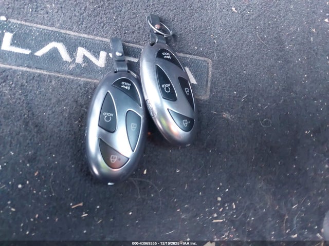 KMHLN4DJ8SU135968 Hyundai Elantra Hybrid Limited