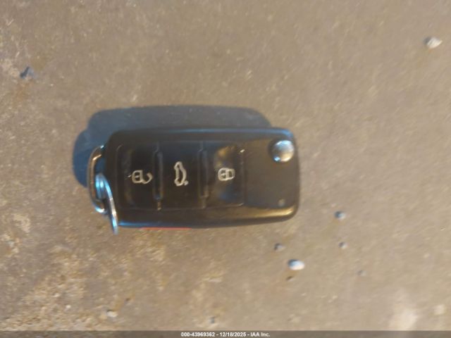 2015 VOLKSWAGEN PASSAT 1VWAS7A31FC109880 Photo 10