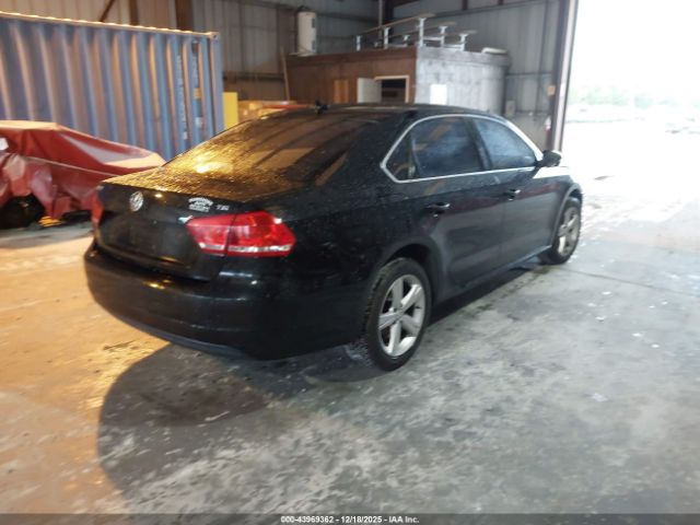 2015 VOLKSWAGEN PASSAT 1VWAS7A31FC109880 Photo 3