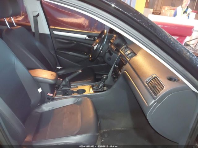 2015 VOLKSWAGEN PASSAT 1VWAS7A31FC109880 Photo 4