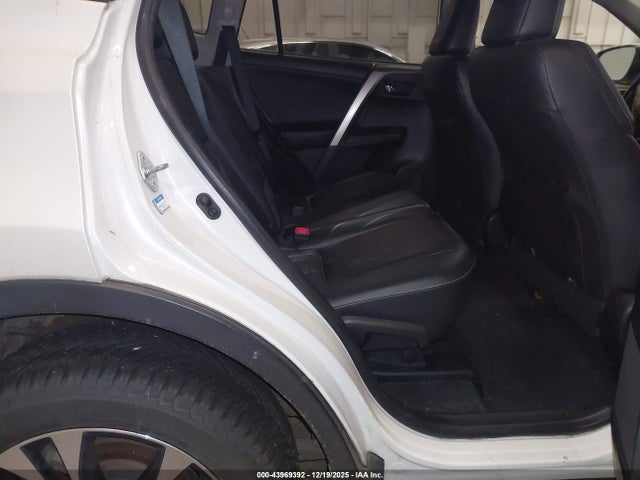 Toyota Rav4 Limited 2015 JTMDFREV2FD138777 Image 8
