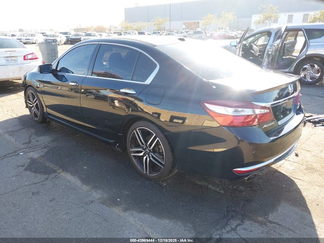 1HGCR3F96HA013935 Honda Accord Touring V6