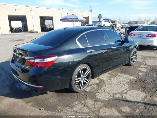 1HGCR3F96HA013935 Honda Accord Touring V6