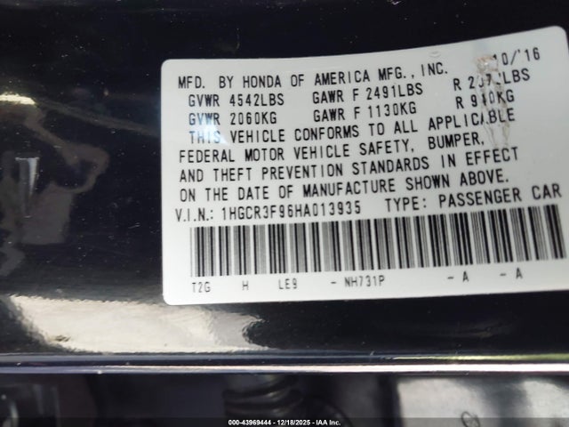 1HGCR3F96HA013935 Honda Accord Touring V6