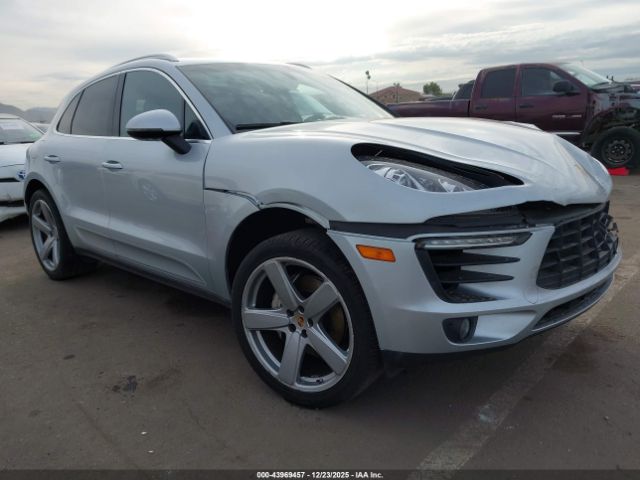 2016 PORSCHE MACAN WP1AB2A5XGLB51293 Photo 0