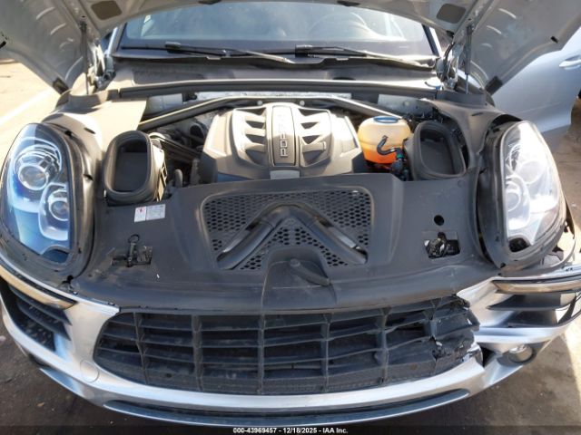 2016 PORSCHE MACAN WP1AB2A5XGLB51293 Photo 9