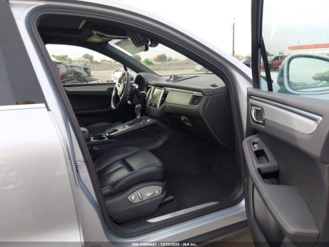 2016 PORSCHE MACAN WP1AB2A5XGLB51293 Photo 4