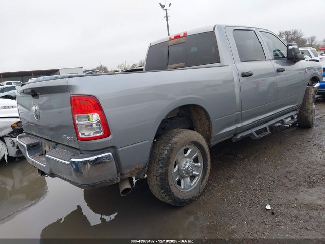 43969497 :رقم المزاد ، 3C6UR5CL4PG636153 vin ، 2023 Ram 2500 Tradesman  4x4 6'4 Box مزاد بيع