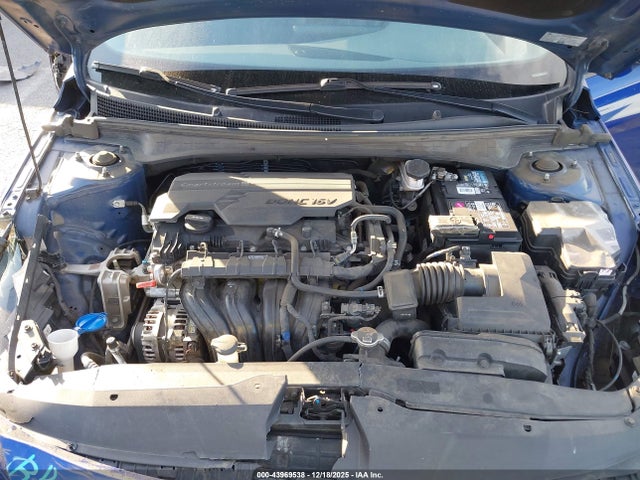 5NPLL4AG1NH072598 Hyundai ELANTRA SE