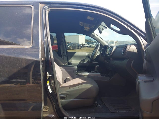 3TMCZ5AN7GM030243 Toyota Tacoma Trd Off Road/trd Sport