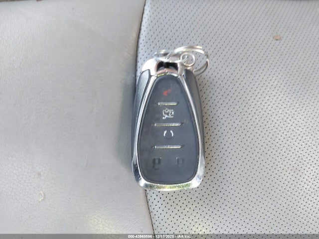 1G1ZH5SX8HF158160 Chevrolet Malibu Premier
