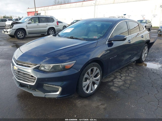 1G1ZH5SX8HF158160 Chevrolet Malibu Premier