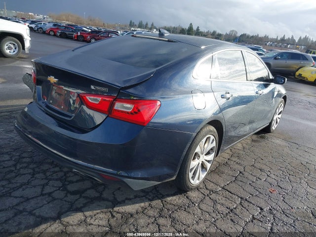 1G1ZH5SX8HF158160 Chevrolet Malibu Premier