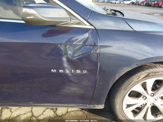 1G1ZH5SX8HF158160 Chevrolet Malibu Premier