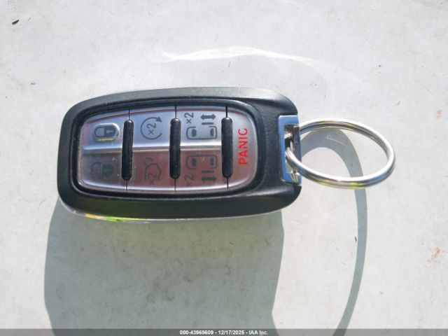 2017 CHRYSLER PACIFICA 2C4RC1BG7HR702459 Photo 10