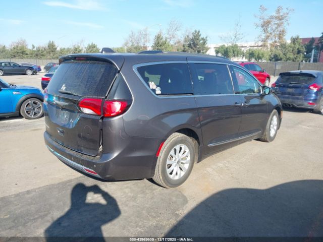 2017 CHRYSLER PACIFICA 2C4RC1BG7HR702459 Photo 3