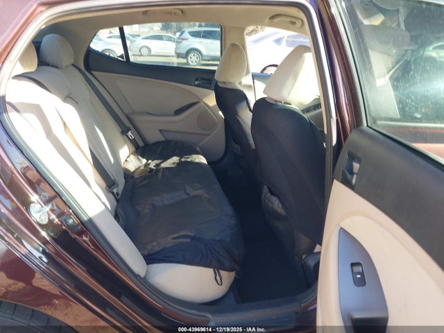 5XXGM4A77FG394321 KIA Optima Lx