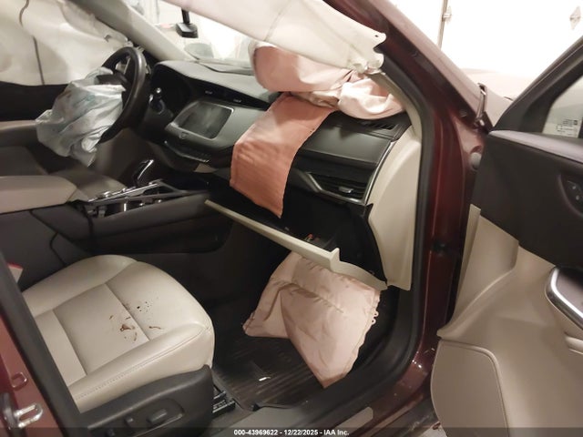 2022 CADILLAC XT4 1GYFZDR47NF111043 Photo 4