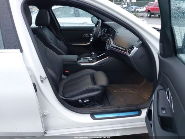 2022 BMW 330I 3MW5R7J03N8C59269 Photo 4