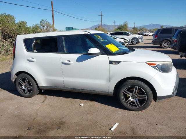 KIA Soul 2014 KNDJN2A26E7016431 Image 13