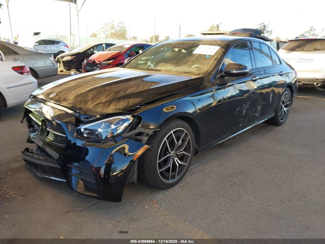 Mercedes-Benz E 350 2023 W1KZF8DB5PB099256 Image 2