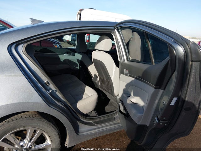 Hyundai Elantra Value Edition 2018 KMHD84LFXJU608809 Image 8