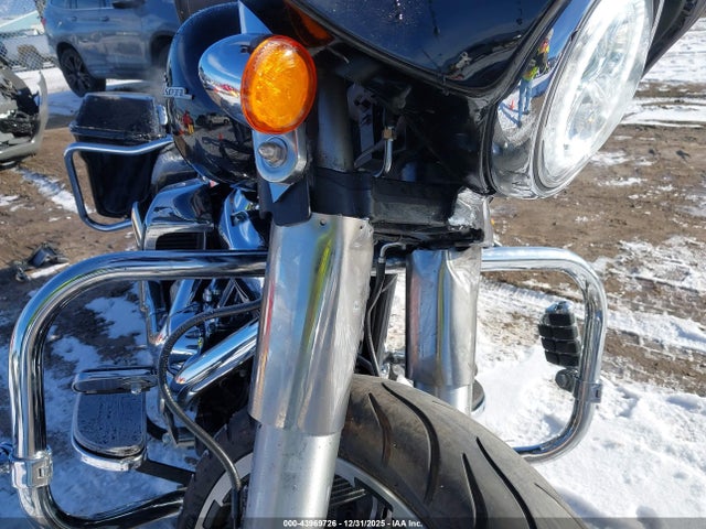 Harley-Davidson Flhx Street Glide 2017 1HD1KBC15HB688350 Image 16
