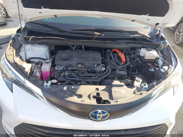 2024 TOYOTA SIENNA 5TDJSKFC6RS149227 Photo 9