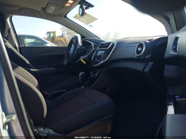 1G1JD6SG9J4133896 Chevrolet Sonic Lt Auto