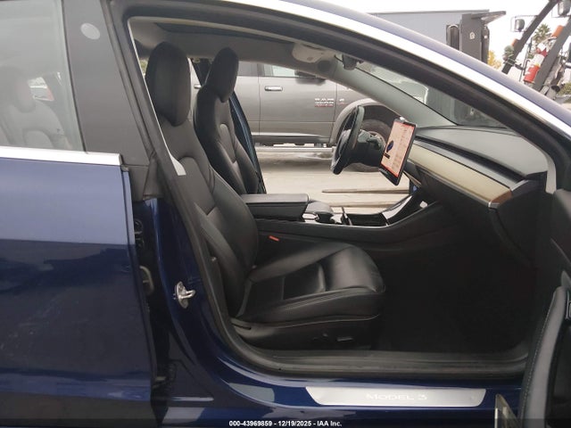 2018 TESLA MODEL 3 5YJ3E1EB1JF088199 Photo 4