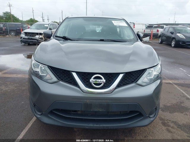 JN1BJ1CR1HW119533 Nissan Rogue Sport S