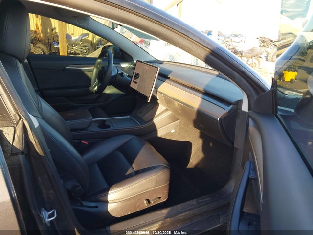 2021 TESLA MODEL 3 5YJ3E1EB8MF069167 Photo 4